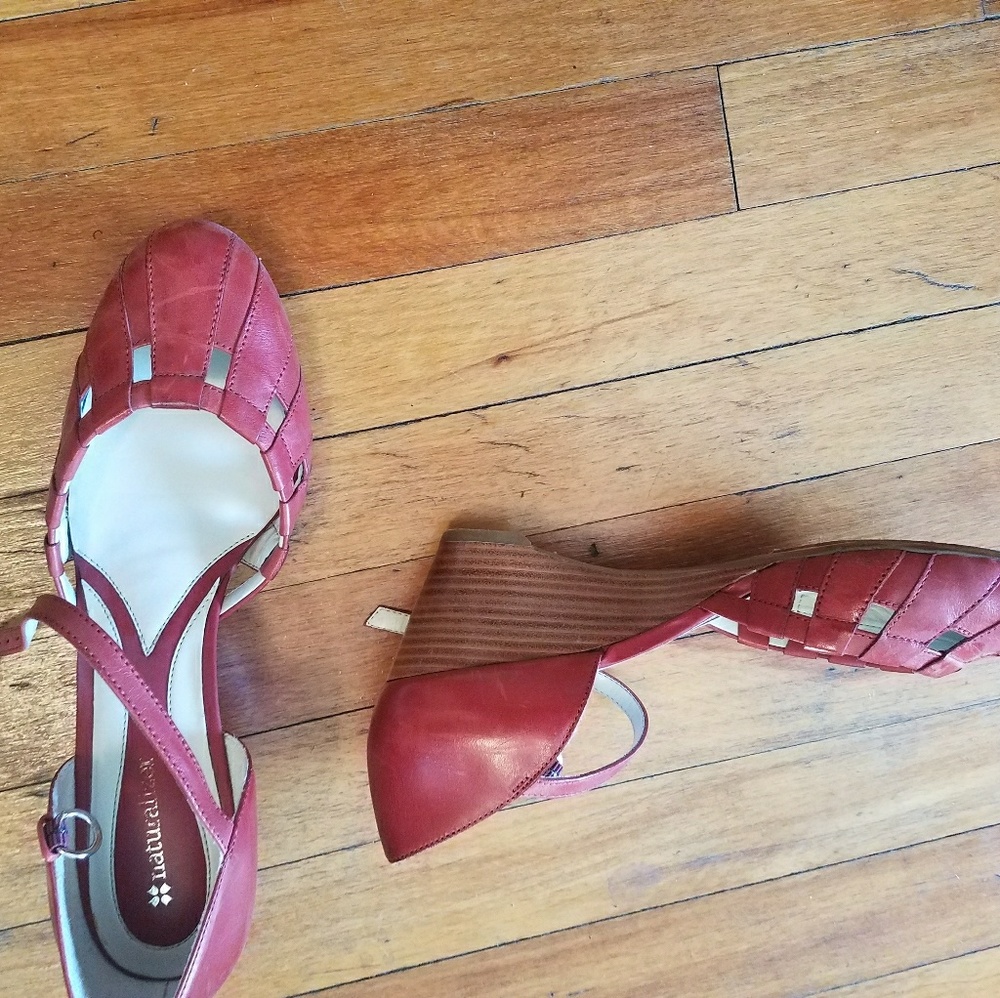 Red wedges - Picture 2 of 3